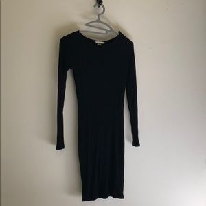 Black long sleeve body-con dress